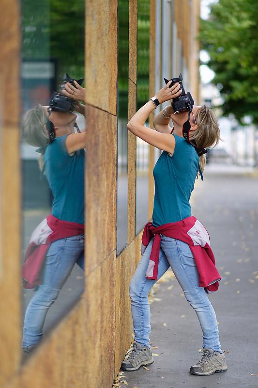 CAE532A7-2B16-4B04-94C0-5185C5DD56BC